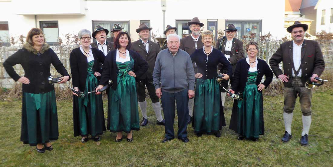 Bläserständchen der Jagdhornbläsergruppe Schwabmünchen am 14.03.2017 zum 90.Geburtstags unseres Ehrenmitglieds Andreas Lachenmayr.